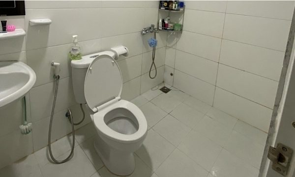 Vì sao nhiều nhà ở quê vẫn làm toilet chung với nhà tắm dù đất rộng?