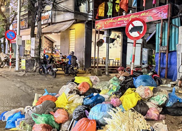 Vì sao rác thải ở Đà Nẵng ùn ứ nhiều ngày?