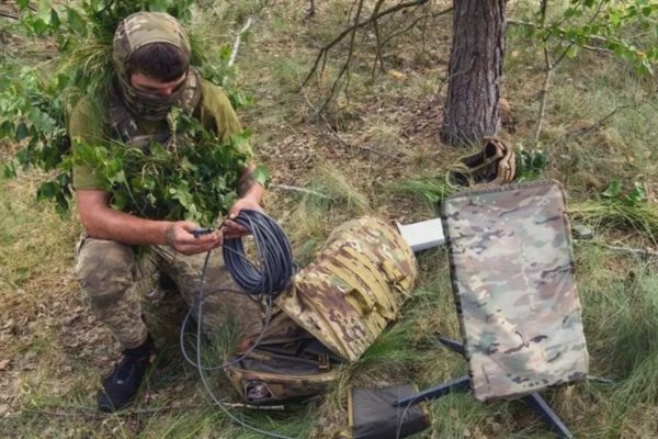 Vì sao Starlink đặc biệt quan trọng trên chiến trường Ukraine?
