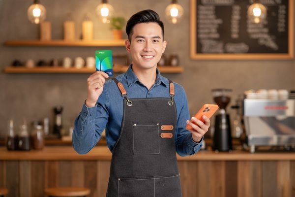 Vì sao thanh toán ‘chạm và nhận’ trở thành lựa chọn số 1 của hộ kinh doanh?