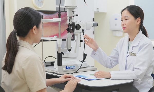 Vì sao thường xuyên bị lóa mắt?