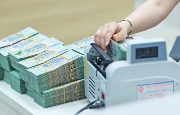 Vì sao tiền gửi ngân hàng nhiều?