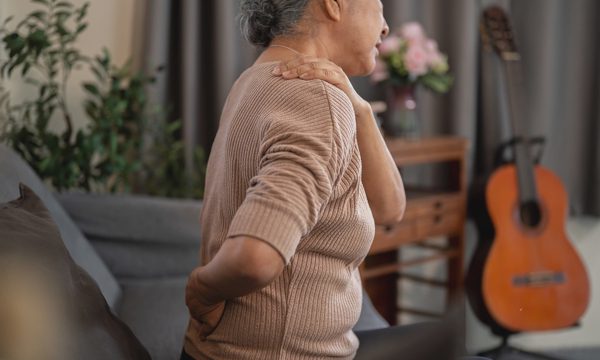 Vì sao zona thần kinh gây đau như điện giật?