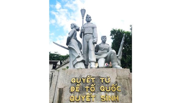 Vị trí nào cho tượng đài Quyết tử để Tổ quốc quyết sinh?