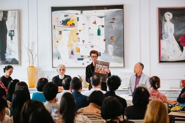 VIB Privilege Banking đưa khách hàng nhìn lại câu chuyện mỹ thuật thời Đổi mới