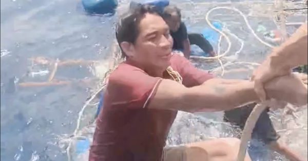 Video cứu 30 ngư dân gặp nạn trên biển thu hút sự quan tâm trên mạng xã hội