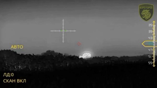 Video khoảnh khắc Nga bắn hạ tên lửa 'khổng lồ' của Ukraine