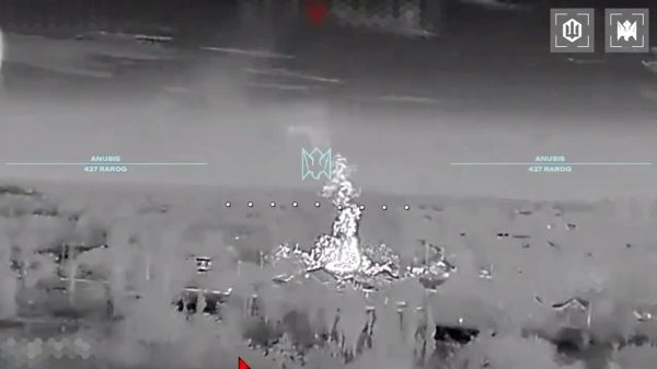 Video khoảnh khắc UAV Ukraine tập kích, tướng Nga tử trận
