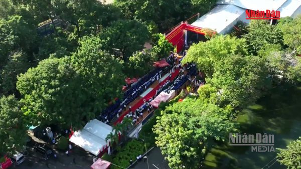 [Video] Thành phố Hồ Chí Minh trang trọng tổ chức lễ truy điệu, an táng 731 hài cốt liệt sĩ