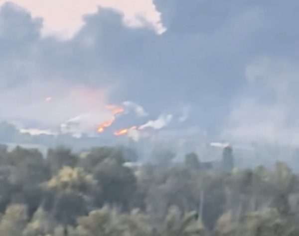 Video UAV Ukraine tập kích nhà máy lọc dầu Nga, khói đen kín bầu trời