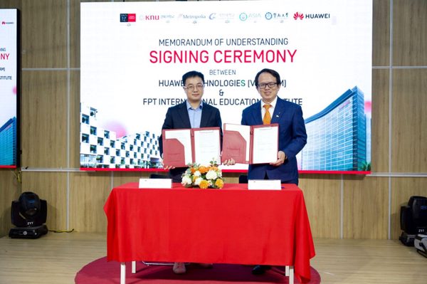 Viện Đại học Quốc tế FPT và Huawei ký hợp tác, mở rộng cơ hội học tập và phát triển nghề nghiệp trong lĩnh vực công nghệ