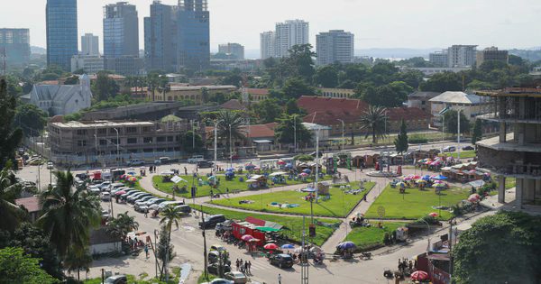Việt Nam có một tỷ phú sang nước nghèo bậc nhất thế giới làm đại đô thị rộng 6.300ha, nhắm chuyển đổi 300.000 xe xăng tại nơi sở hữu “kho báu” ngành xe điện