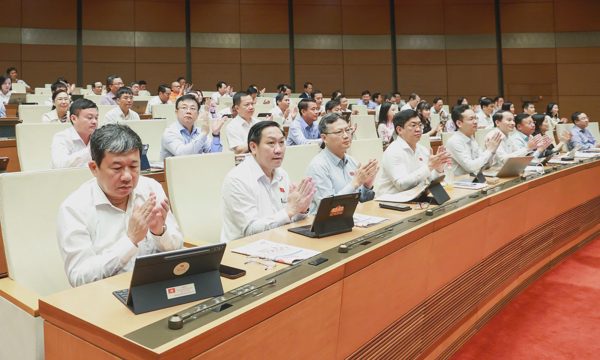 Việt Nam có thêm hai thành phố trực thuộc Trung ương