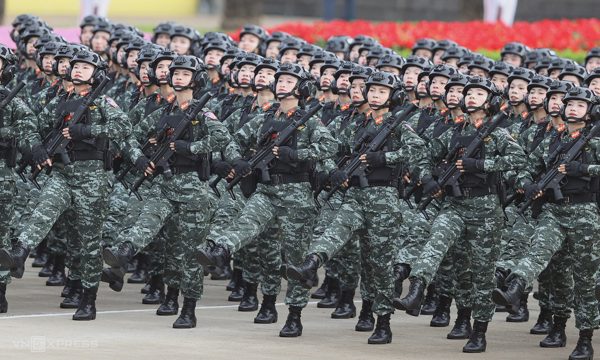 Việt Nam dự kiến diễu binh kỷ niệm 100 năm thành lập Đảng