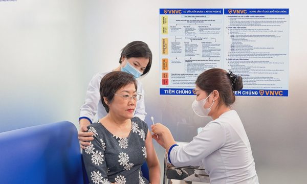 Việt Nam lần đầu có vaccine cúm chuyên biệt cho người từ 60 tuổi