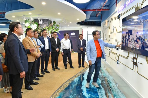 Việt Nam-Lào mở rộng không gian hợp tác trong chuyển đổi số, bán dẫn và AI