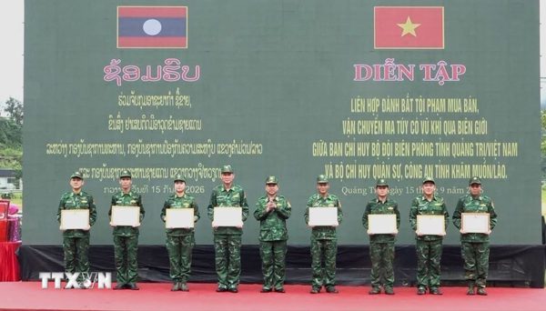 Việt Nam-Lào phối hợp đấu tranh với tội phạm ma túy