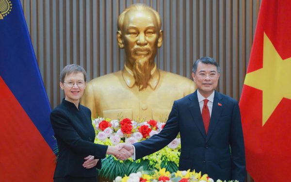 Việt Nam - Liechtenstein chia sẻ kinh nghiệm về quỹ đầu tư, hoạt động ngân hàng, tài chính xanh