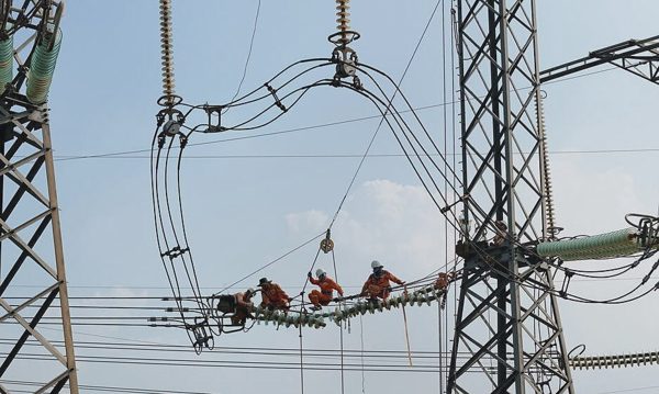 Việt Nam nghiên cứu tự sản xuất thiết bị lưới 500 kV