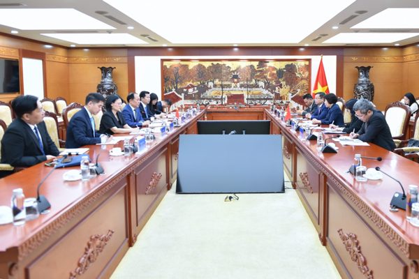 Việt Nam-Trung Quốc: Thúc đẩy hợp tác kinh tế, đầu tư, tài chính