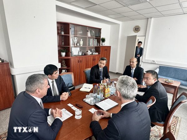 Việt Nam và Hungary thúc đẩy hợp tác nông nghiệp, khoa học-công nghệ