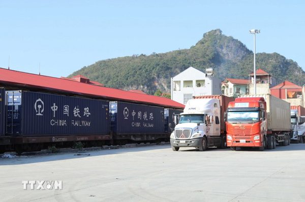 Việt Nam và Trung Quốc đẩy nhanh triển khai cửa khẩu thông minh