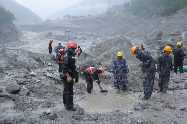 Việt Nam viện trợ nhân đạo khẩn cấp 300.000 USD giúp Nepal khắc phục lũ quét