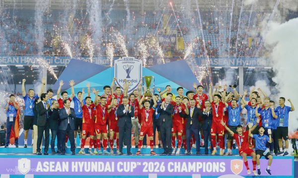 Việt Nam xô đổ loạt cột mốc ASEAN Cup
