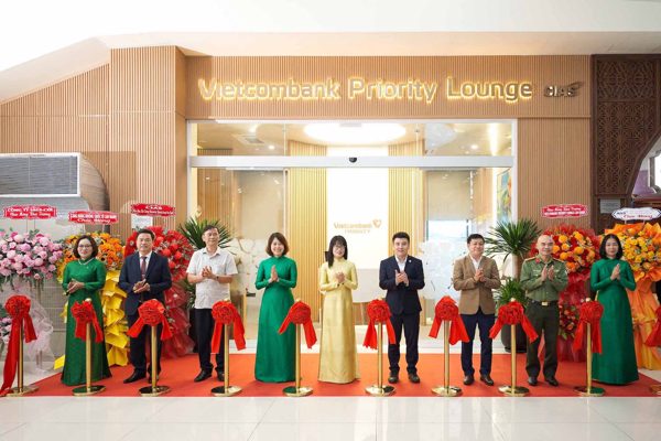 Vietcombank khai trương phòng chờ Priority Lounge tại Cam Ranh