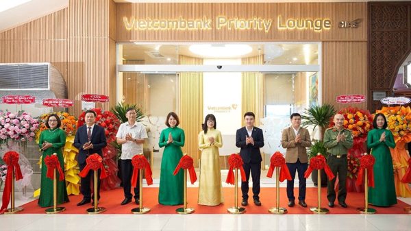 Vietcombank khai trương phòng chờ Vietcombank Priority Lounge tại Cam Ranh