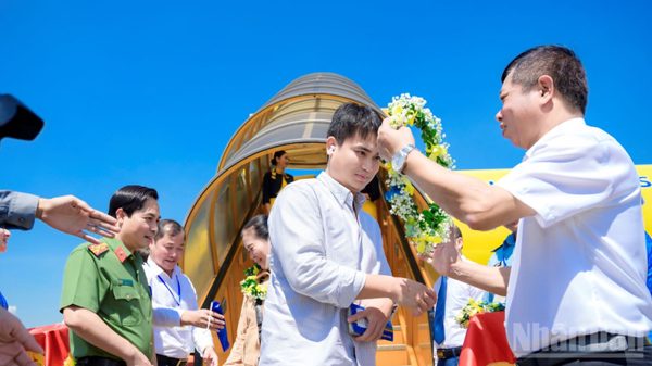Vietravel Airlines khai thác hai đường bay mới từ Thành phố Hồ Chí Minh đi Thanh Hóa và Hải Phòng