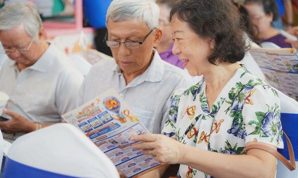 Vietravel tổ chức ngày hội văn hóa 'Thưởng nguyệt Á Đông' tại TP HCM