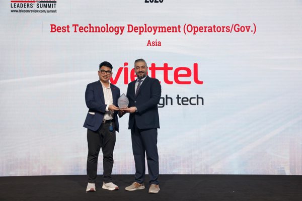 Viettel trở thành doanh nghiệp Việt Nam đầu tiên được vinh danh tại Telecom Review Excellence Awards