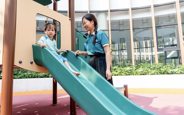 Vin Nexus Center: Trường học hạnh phúc hình trái tim và những gam màu rất 'lạ'