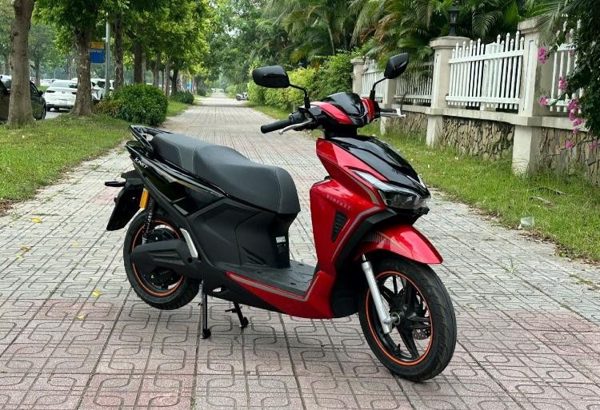 VinFast Kinet có gì hỗ trợ người dùng trong mùa mưa?