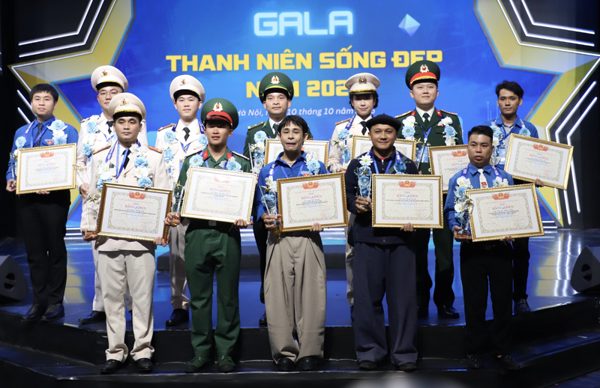 Vinh danh 15 thanh niên sống đẹp: Lan toả năng lượng tích cực trong cộng đồng