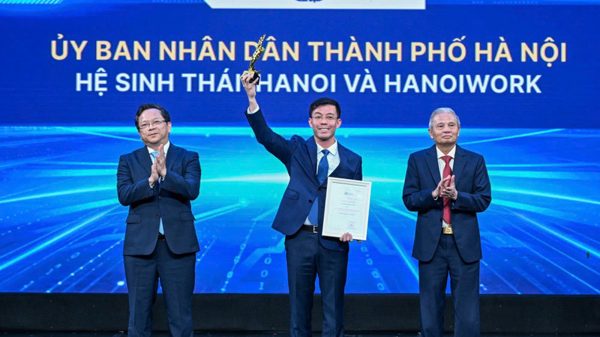 Vinh danh 56 tổ chức, sản phẩm, giải pháp cùng 3 cá nhân tiêu biểu