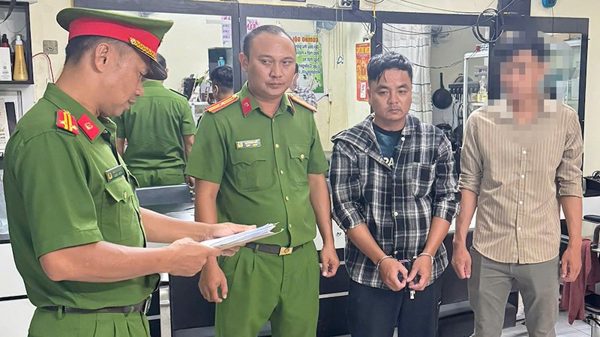 Vĩnh Long: Khởi tố nhóm dùng còng số 8 khống chế, bắt giữ đòi nợ
