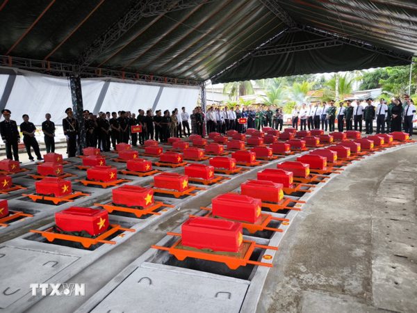 Vĩnh Long tổ chức Lễ truy điệu, an táng 65 hài cốt liệt sỹ