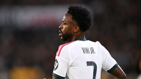 Vinicius dính án phạt cực nặng, bị cấm tham dự đại chiến El Clasico