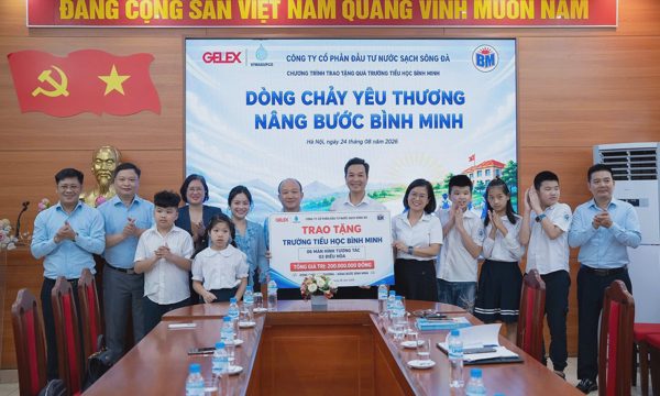 Viwasupco tặng thiết bị giáo dục cho mô hình giáo dục trẻ đặc biệt
