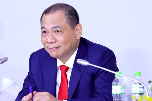 VN-Index giảm mạnh, tỷ phú Phạm Nhật Vượng vẫn trong top 60 thế giới