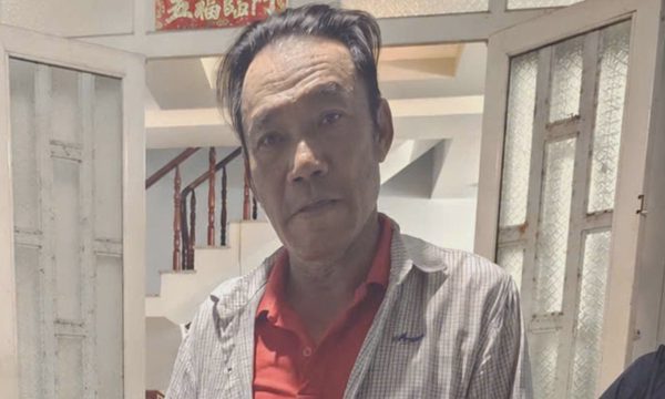 Vờ chở đi nhận đồ từ thiện để cướp vé số