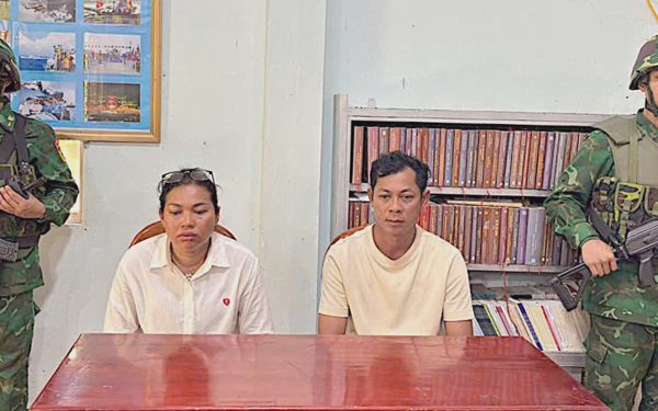 Vợ chồng người Campuchia mang hơn 10 cây vàng vào Tây Ninh bị bộ đội biên phòng bắt giữ