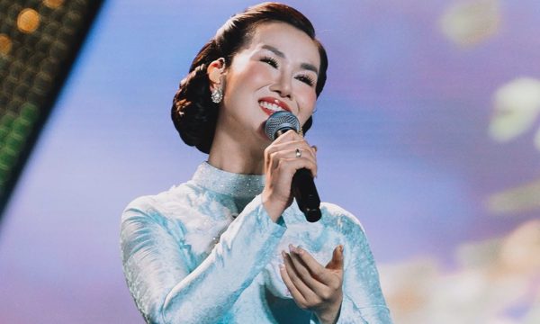 Võ Hạ Trâm: Hai lần diễn concert 'Tổ quốc trong tim' đẹp như mơ