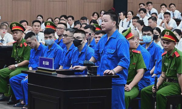 Vợ Mr Hunter khai về hôn nhân 'tiền ai nấy giữ', xin được trả lại 18 tỷ đồng