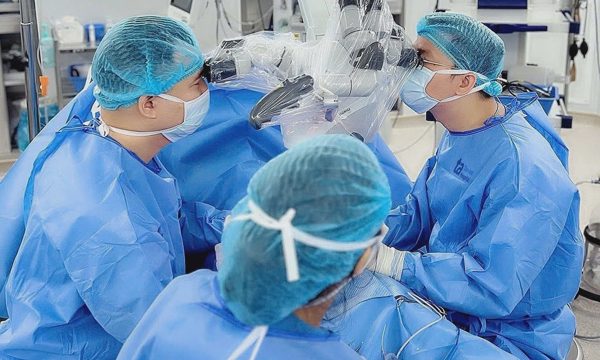 Vô sinh do hai bất thường nhiễm sắc thể