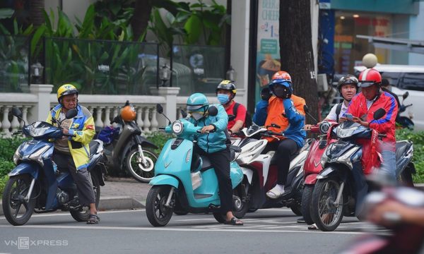 Vòng xoáy thu nhập khiến tài xế công nghệ khó bỏ nghề