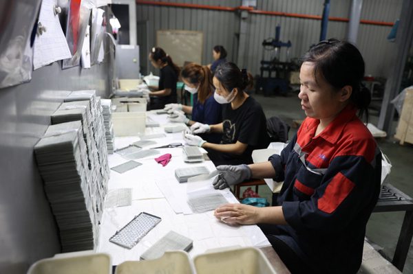Voucher hỗ trợ doanh nghiệp: Cách làm mới nhưng đừng thêm thủ tục