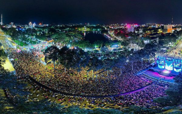VPBank Music Night tiếp lửa cho hơn 15.500 runner trước giờ xuất phát